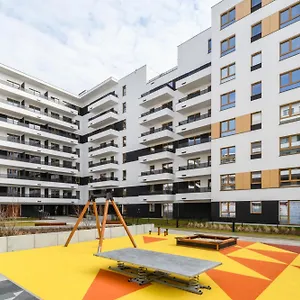 M&r Airport&business Premium Komputerowa - Underground Garage - Free Wifi - Netflix - Self Check-in - 5 Min From Chopin Airport Апартаменты